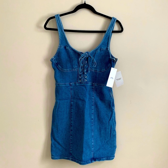 ⚡️NWT!⚡️UO Denim Bustier Lace-Up Mini Dress in Size Medium - Picture 2 of 4